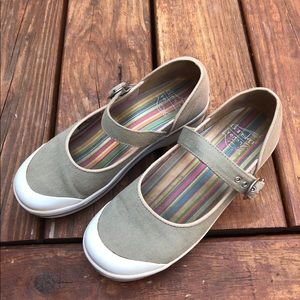 Dansko Vegan Valerie Mary Jane canvas shoe